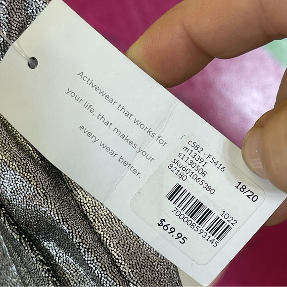 NWT, Livi Jogger Pant. Shiny Material. Size 18/20. - Picture 4 of 8